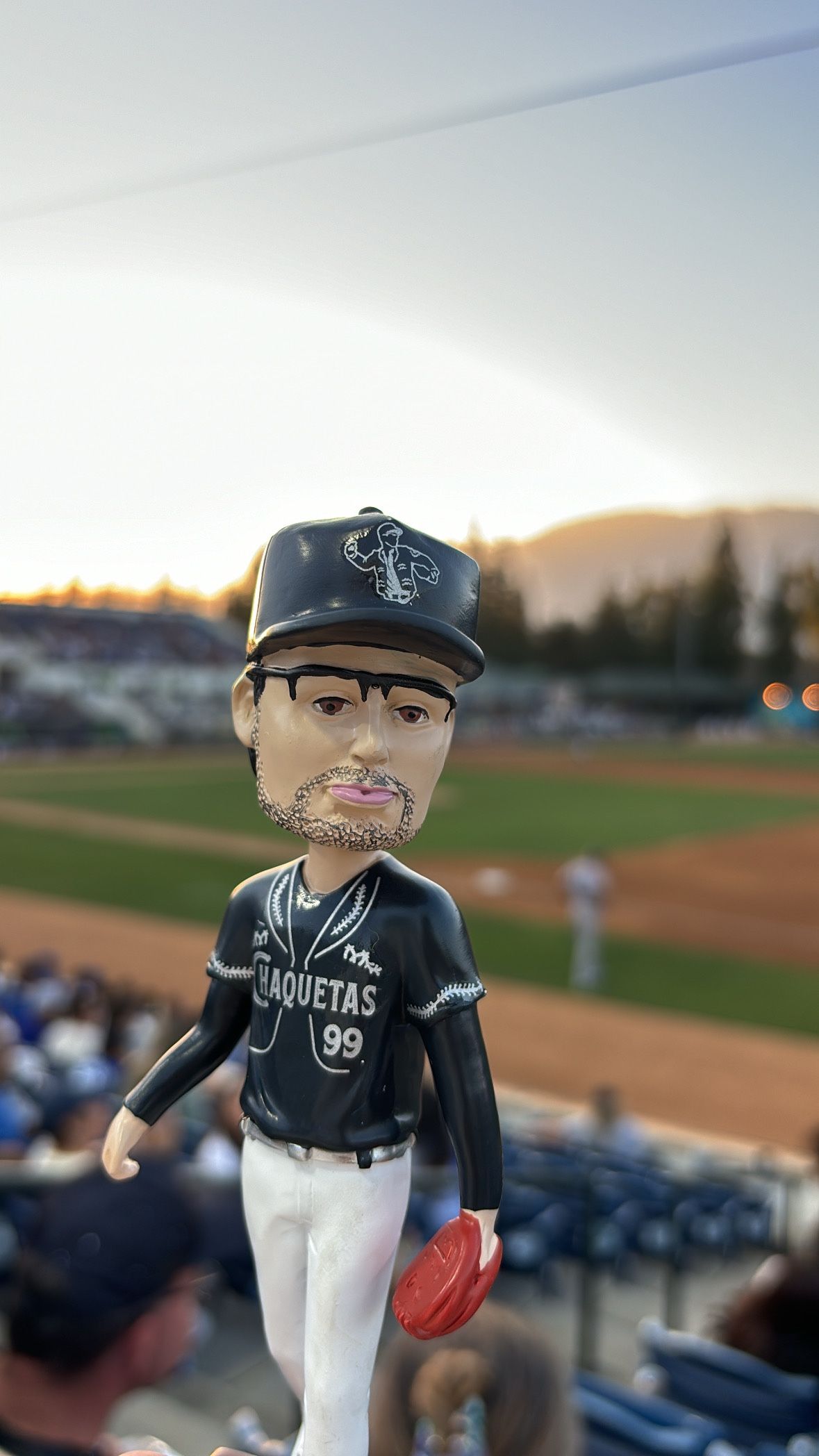 2025 Mariachi Joe Kelly Chaquetas Quakes Bobblehead