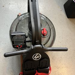 Life Fitness Row HX Trainer - Hydro/Water Row Machine