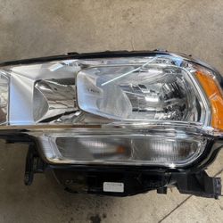 Ram 2500 Headlights 2019 - 2024 Pair 