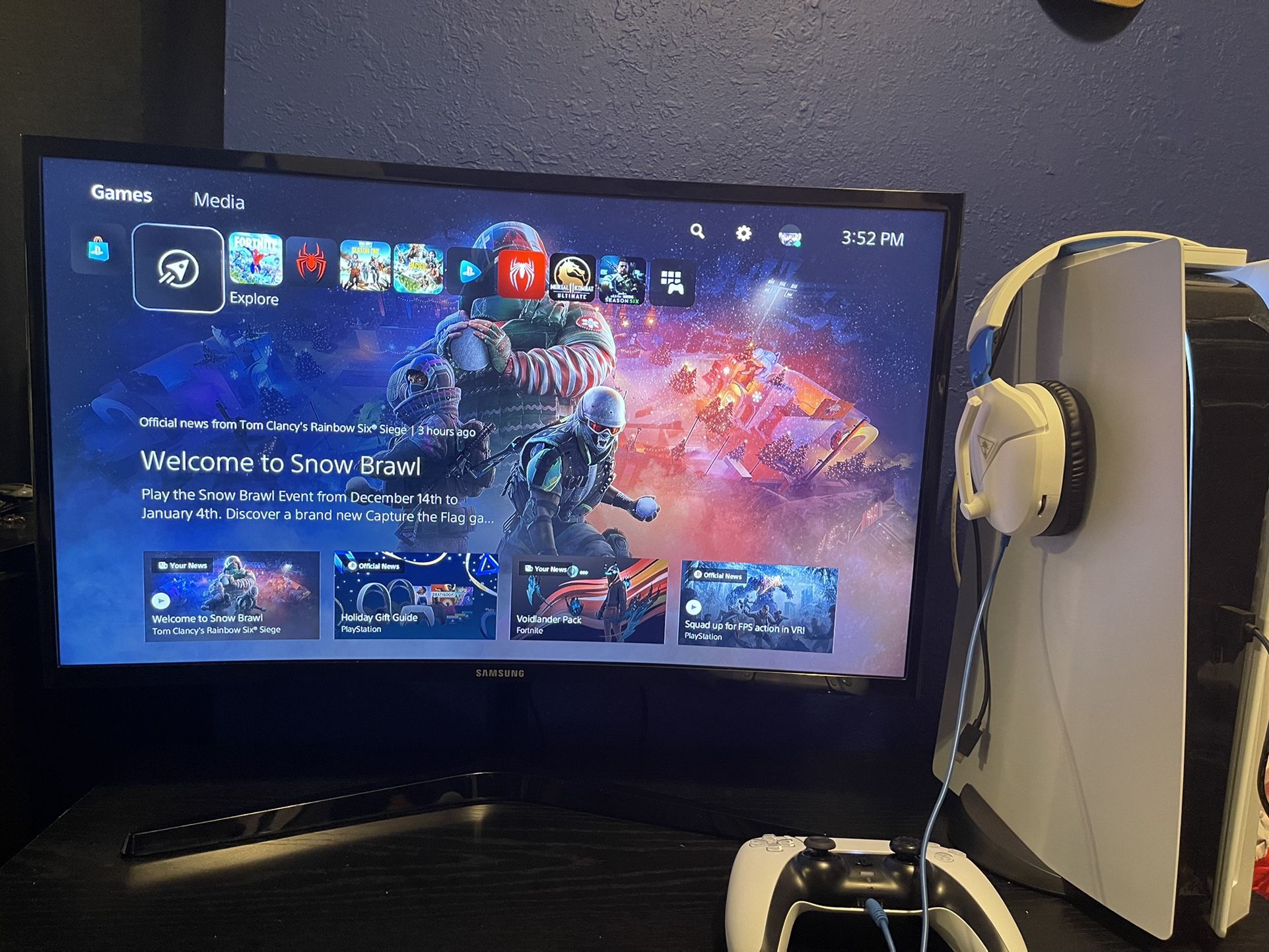 24in Curved Samsung Monitor