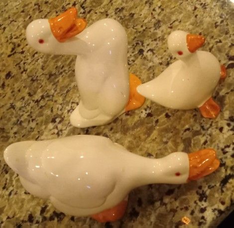 Vintage Trio Of Porcelain Duck Figurines