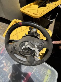 370z Nismo Steering Wheel - Complete