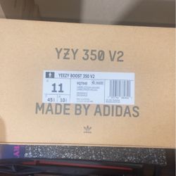 Yeezy 350 Beluga