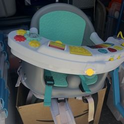 Infantino Music & Lights 3-in-1 Discovery Seat and Booster