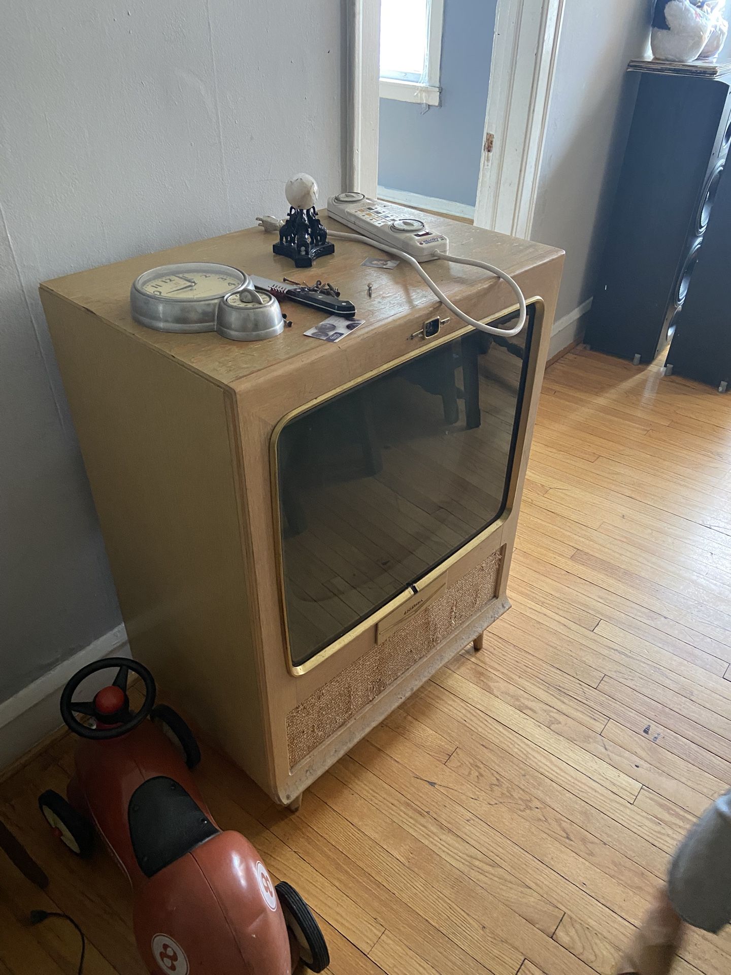 Vintage Tv