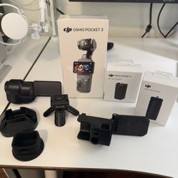 Brand New DJI Osmo Pocket 3 + 7 Accessories 