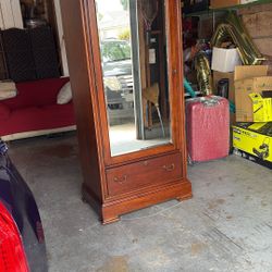 Cabinet With Mirror 