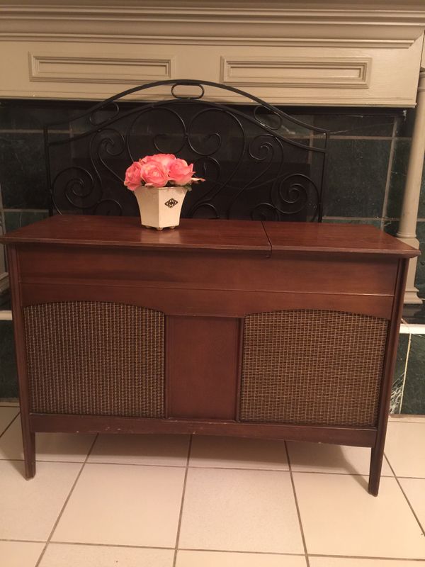 Mcm Tv Stand For In Grand Prairie Tx Offerup Mcm Tv Stand