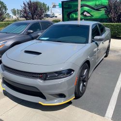 Ceramic tint 35% front windshield
