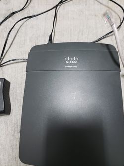 Linksys E900 N300 wireless router