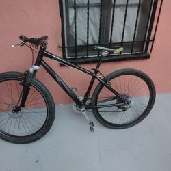 Cannondale "Quick" Bicyc.e^