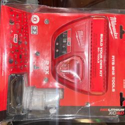 Milwaukee M12 REDLITHIUM XC 4.0 Battery & Charger Kit – New in Package