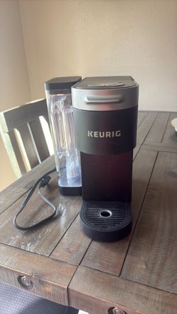 Keurig K-Supreme Single-Serve K-Cup Pod Coffee Maker Black: Automatic Shut-Off, Removable Reservoir, Brews Iced Coffee