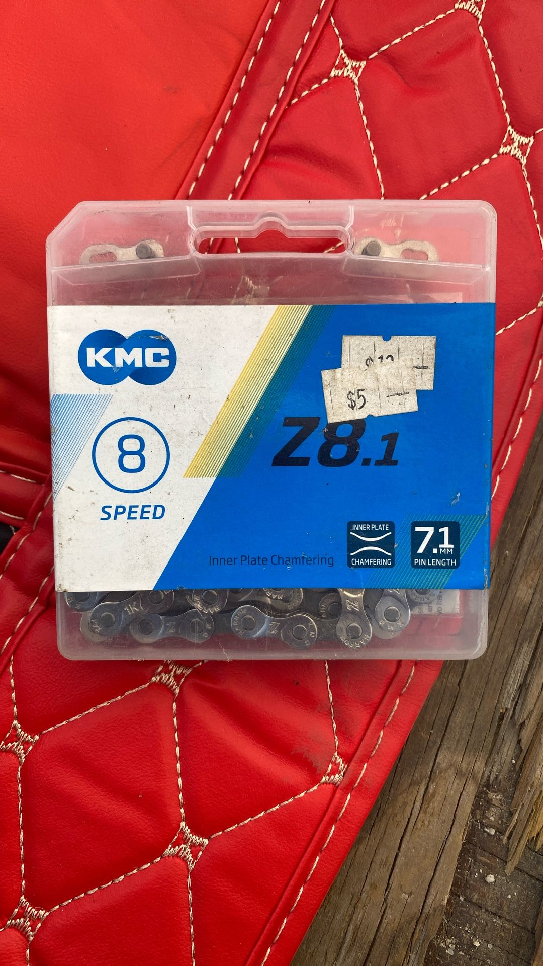 KMC Z8.1 Chain - 6, 7, 8-Speed, 116 Links, Silver/Gray