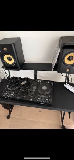 DJ set setup
