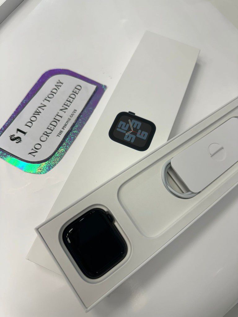 Apple Watch Series 8 - 90 Days Warranty - Pay $1 Down available - No CREDIT NEEDED