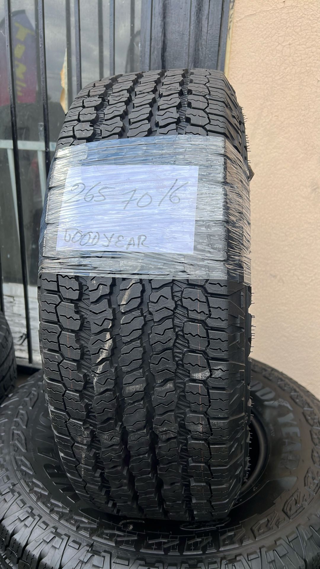 set Of 4 Tire Goodyear Wrangler 265/70/16 Installed And Balanced Ya Instaladas Y Valacidas Las 4