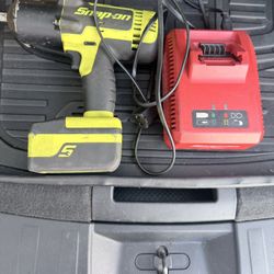 Snap On 18 V 1/2″ Drive Cordless MonsterLithium Impact Wrench