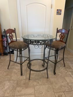 Glass Wine Table Set with 2 Bar Stools