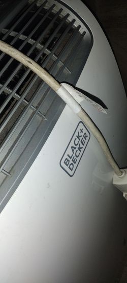 Portable AC,  black and Decker