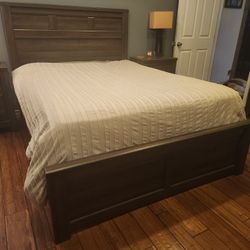 Queen Bed Frame With Footboard