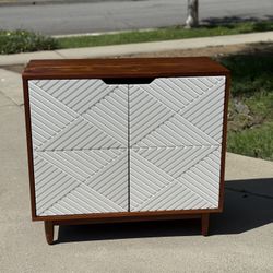MCM Cabinet