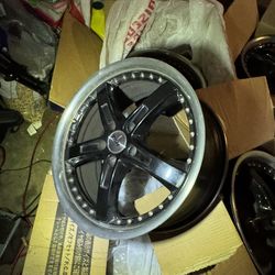 Rines Número 18 Los Compré Para Mi Troca Pero No Funcionaron. La Mía. Es Una S 10, Mi Pérdida De Su Ganancia Ofrezcan Lee Bien Antes De Preguuntar Por