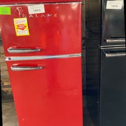 GALANZ Refrigerator GLR76TRDER7.6 ft.³ 8YU