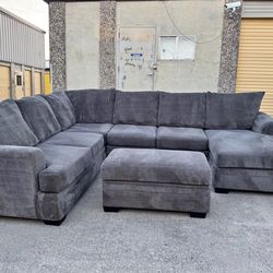 Sectional couch with ottoman