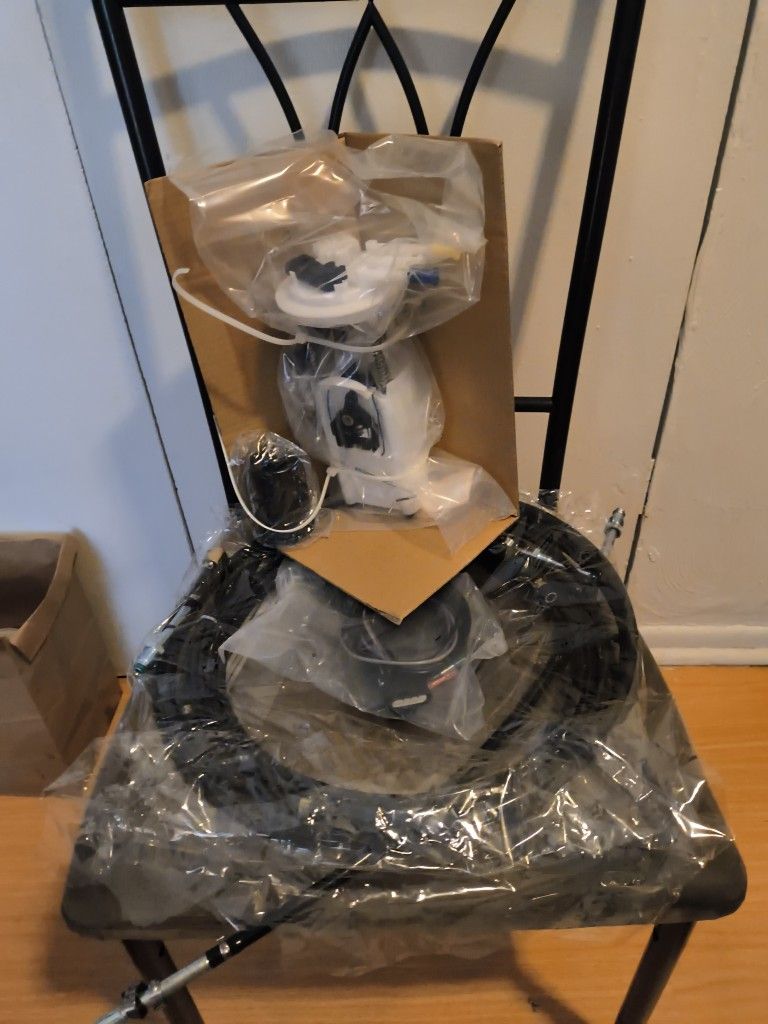 Fuel Pump Assembly For GMC.