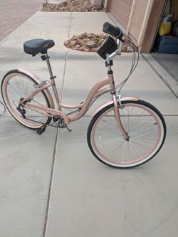 24" Girls Schwinn Cruiser