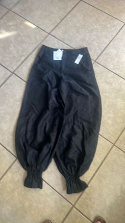 Black women’s pants size S