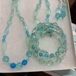 Turquoise Necklace, Earrings, Bracelet 