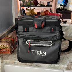 TITAN DEEP FREEZE Lunch Bag 