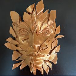 🎭 3D Wall Sculpture – Fragmented Golden Face 🎭