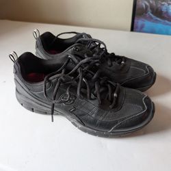 Slip Resistant Shoes Sketchers 
