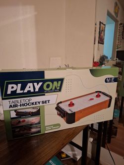 PLAY ON TABLE TOP AIR HOCKEY SET NEW