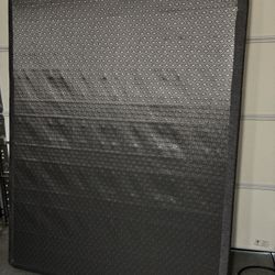 Queen Box spring 
