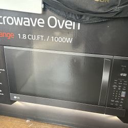 Microwave Oven 