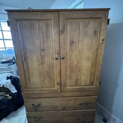 Dresser