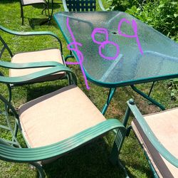 Mesa De Patio Verde