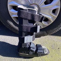 Breg walking boot medium