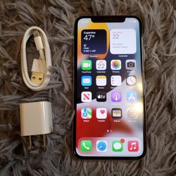 iPhone X - UNLOCKED - Like New 