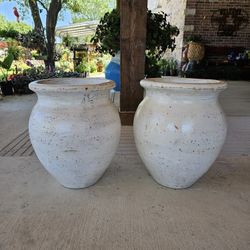 White Cantaro Shape Clay Pots . (Planters) Plants, Pottery, Talavera $65 cada una.