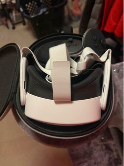 VR headset Quest 3