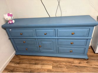 Solid wood dresser