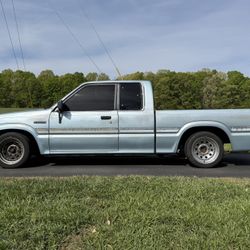 1987 Mazda B-Series Pickup