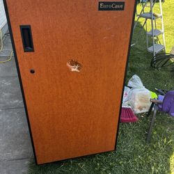 Classic Vintage EuroCave Wine Fridge – Fully Functional