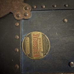 Steamer Trunk 