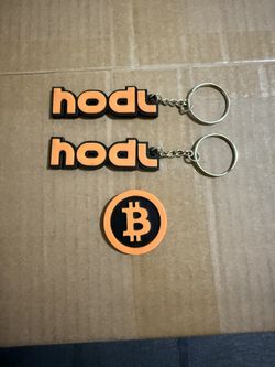 HODL KEYCHAINS PLUS BITCOIN COIN